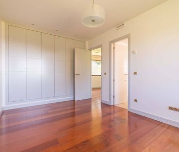 Luxury Detached House for rent in Las Rozas de Madrid, Autonomous R... - Photo 4