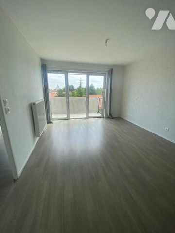 T2 de situé au 3ème étage avec balcon - Photo 3