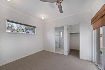 4-Bedroom Home in Highly Desired Kawana Forest&excl; - Photo 4