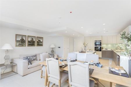 4 bedroom end of terrace house to rent - Photo 2