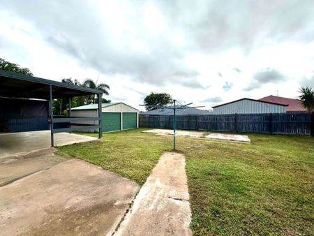 3 Bedroom Home with Internal Stairs - Photo 4