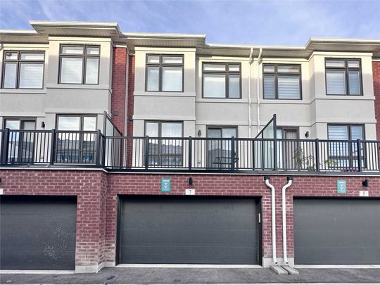 For Lease - 7 William Russell Lane, Richmond Hill, Ontario - Photo 1