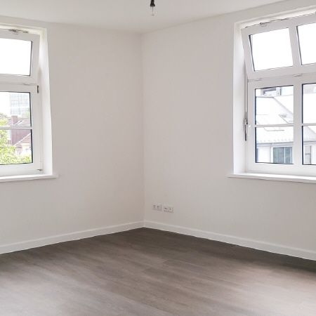 Moderne 2 Zimmer Whg. im Dachgeschoss - Photo 1