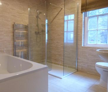 3 bedroom apartment to rent - Photo 4