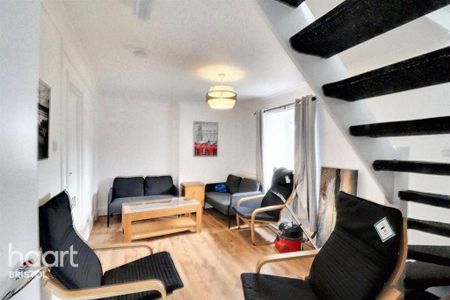 1 bedroom in a house share to rent - Photo 5