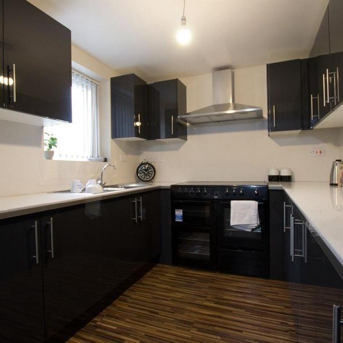 1 bedroom in a house share to rent - Photo 1
