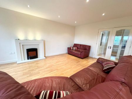 2 bedroom flat to rent - Photo 4