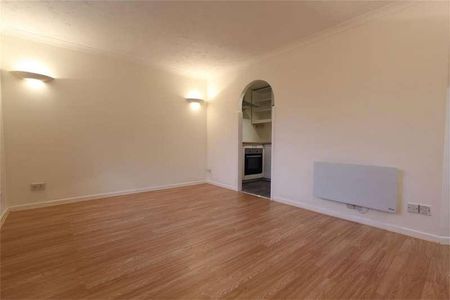 Somerset Gardens, London, N17 - Photo 4