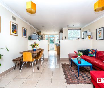 Moresby Road, E5, London - Photo 2