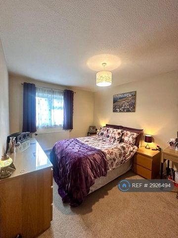 1 bedroom in a house share to rent - Photo 5