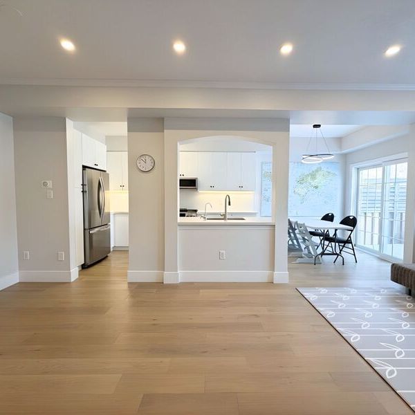 $3,000 / 3 br / 2.5 ba / 99 Panabaker Dr unit 9 - Photo 1