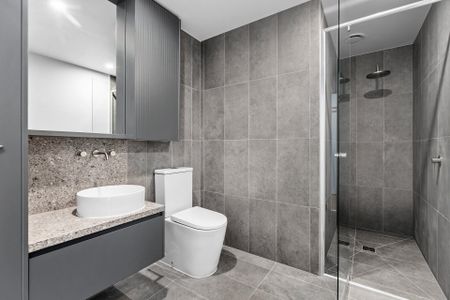 Stylish new two bed, two bath in central location - Photo 5