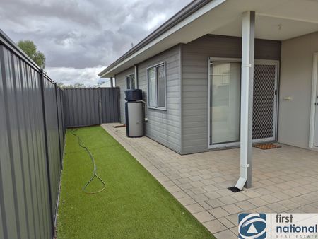 Available Now | Neat One Bedroom Unit in Mortlock Gardens - Photo 5