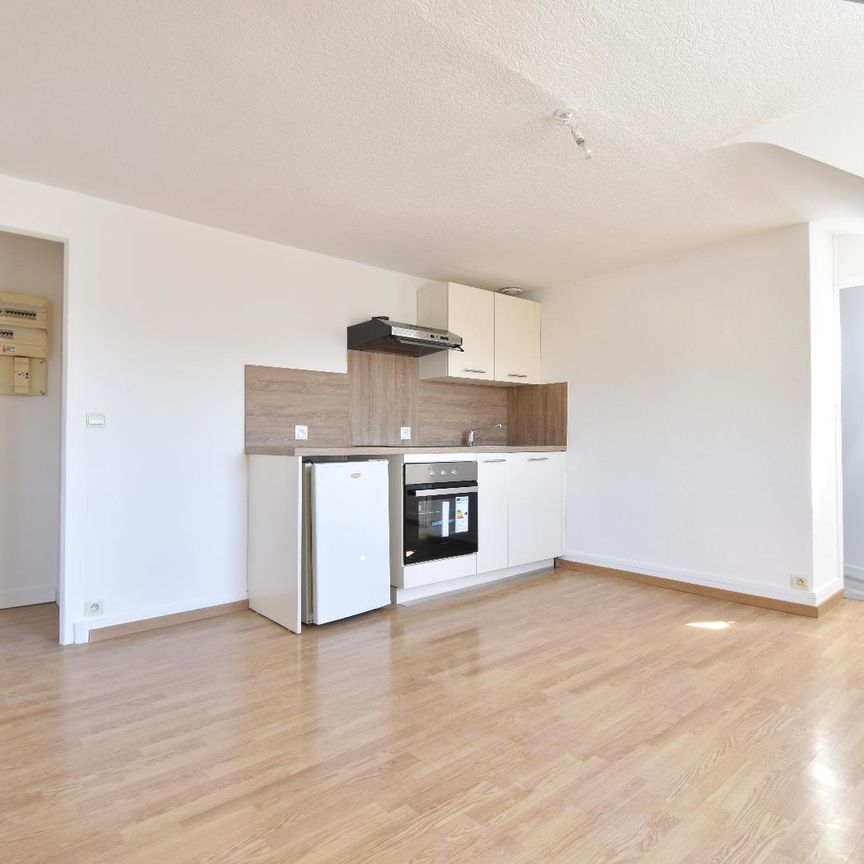 Location Appartement 2 pièces 26m² LE MANS 72000 - Photo 1