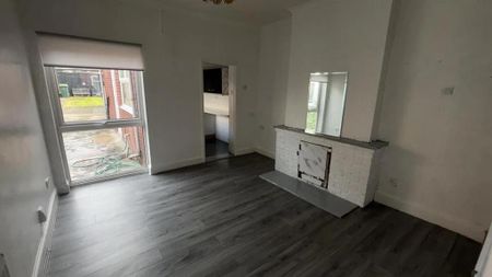 3 bedroom terraced house to rent - Photo 2