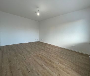 *Erstbezug nach Sanierung*Tageslichtbad*Balkon* - Photo 1