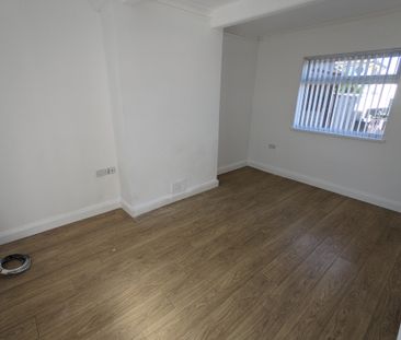 49 Seaview Drive, Belfast, BT15 3NB - Photo 5