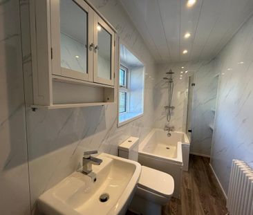 2 bedroom detached house to rent - Photo 2