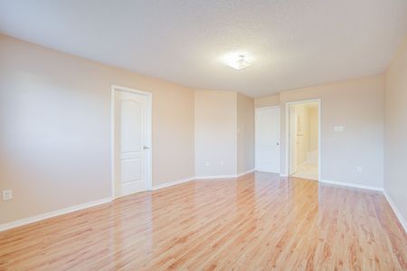 For Lease - 496 The Bridle Walk, Markham, Ontario - Photo 2