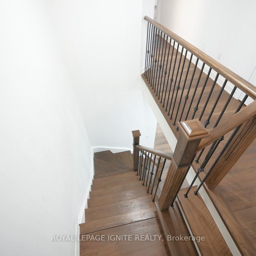 Semi-Detached Home For Lease | E8128422 - Photo 1