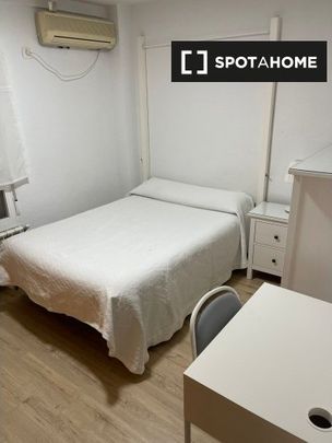 madrid, Community of Madrid 28915 - Photo 1