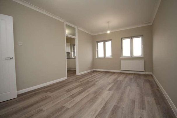 Shifford Crescent Maidenhead Berkshire, SL6 - Photo 1