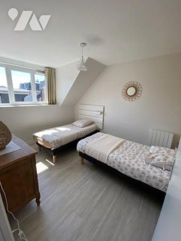 Sur les Quais, Pleine vue Port, Appartement de Type 3 en duplex MEUBLE - Photo 5