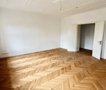 WOHNEN MIT LEBENSQUALITÄT! Hochwertige und neu sanierte 4 Zi-Wohnung - Foto 1