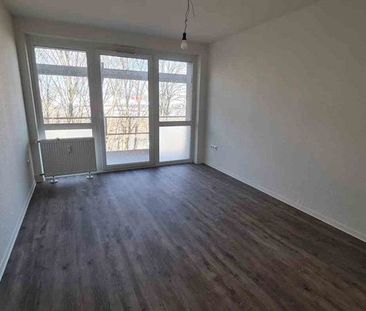 Sparfüchse aufgepasst: Sanierte Single-Wohnung mit Terrasse - Photo 1