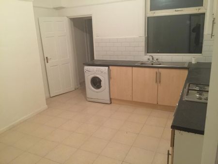 3 bedroom terraced house to rent - Photo 5