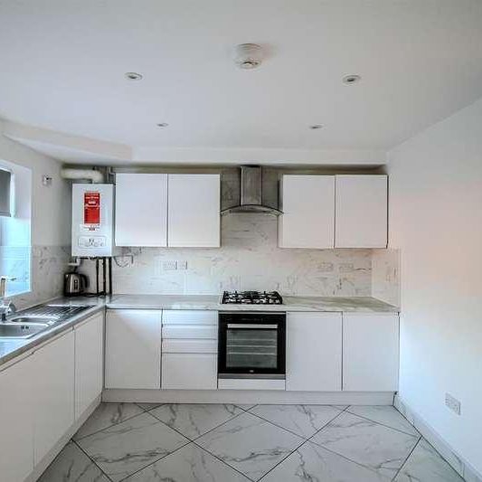 Gordon Road, Thorneywood, Nottingham, NG3 - Photo 1