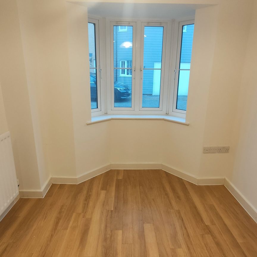 Hornbeam Avenue, Bury St. Edmunds, Red Lodge - Photo 1