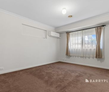Quiet, Light-Filled Family Home in Prime Boronia Location ! - Photo 4