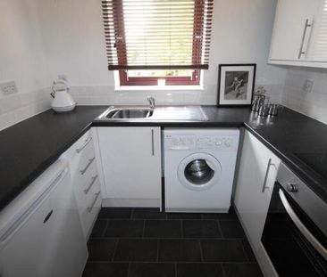 1 bedroom flat to rent - Photo 6