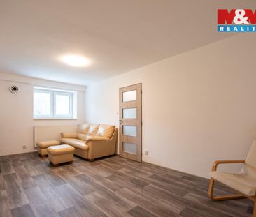 Pronájem bytu 2+1 58 m², Lomená 187, Hradec Králové - Photo 2