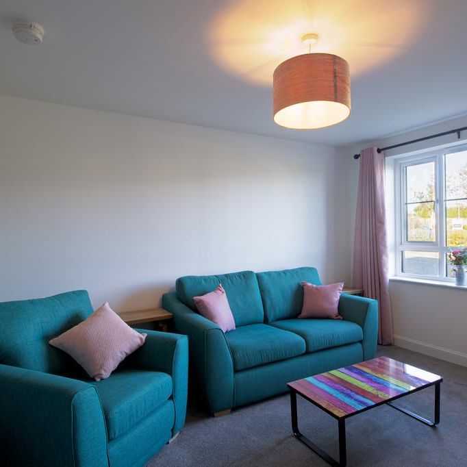 3 bedroom semi-detached house to rent - Photo 1