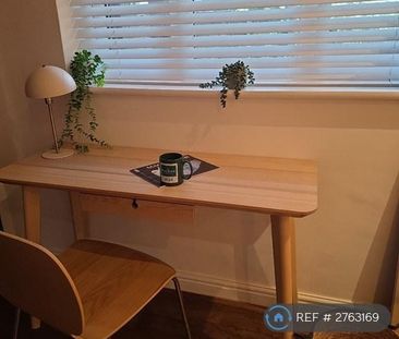 1 bedroom in a house share to rent - Photo 6