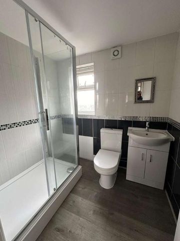 Barking Road London, E16 - Photo 4