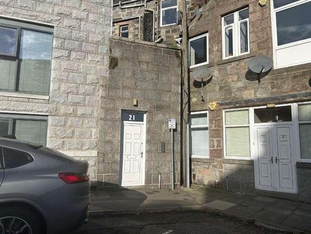 Raeburn Place, Rosemount, Aberdeen, AB25 - Photo 4