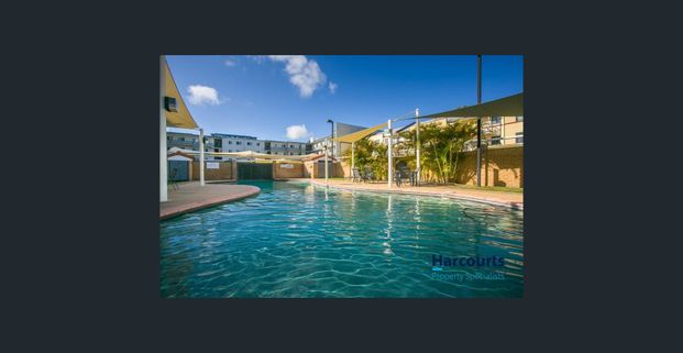 Modern 2-Bedroom Apartment in the Heart of Joondalup - Photo 1