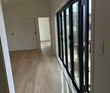 New build by the beach - Photo 5