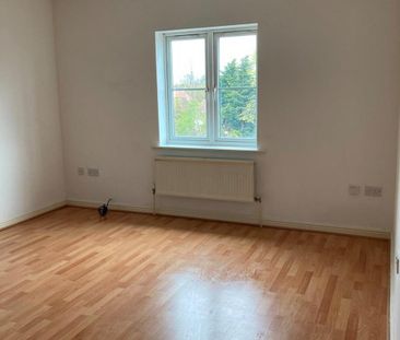 2 Bed Flat, The Grange, LS12 - Photo 4