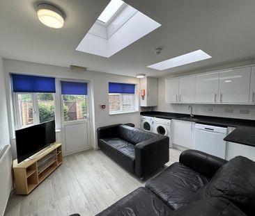 5 bedroom terraced house to rent - Photo 1