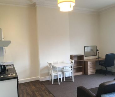 1 bedroom apartment to rent - Photo 2