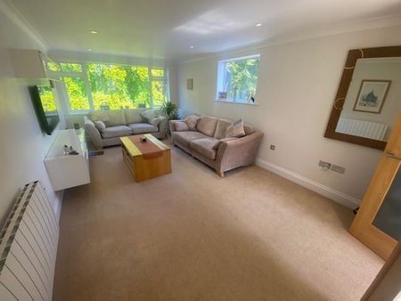 2 bedroom apartment to rent - Photo 3