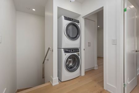 For Lease - 72 Jones Avenue Unit# Unit L, Toronto, Ontario - Photo 2