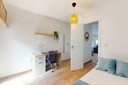 Carrer Pintor Zariñena, Valencia, Valencian Community 46003 - Photo 4