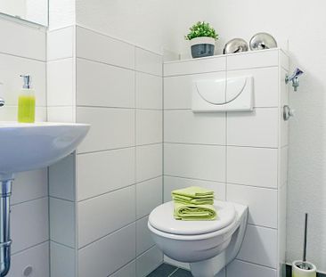 Helle 2-Raum-Wohnung mit Balkon und Dusche - Foto 3