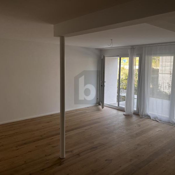 WOHLFÜHLEN MIT TERRASSE UND MODERNEM KOMFORT - Photo 1