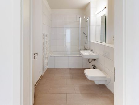 Wohnen in Charlottenburg - geräumige 2-Zimmer-Wohnung! - Foto 2